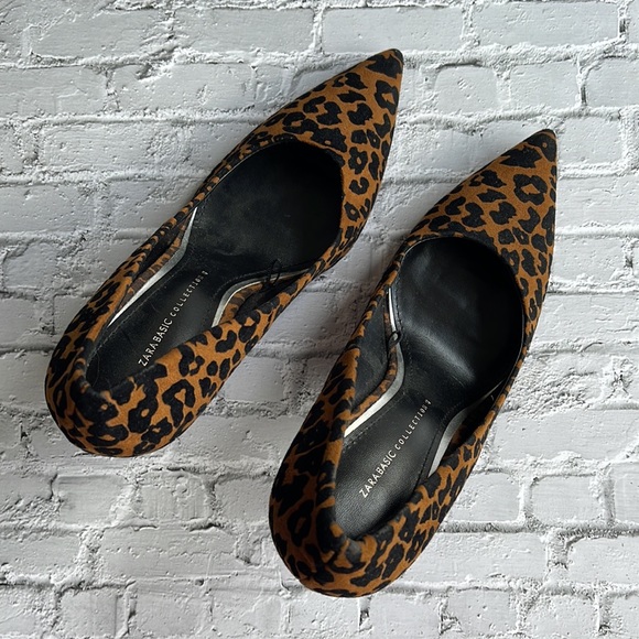 ZARA | Leopard print pointed stilettos - Picture 4 of 10